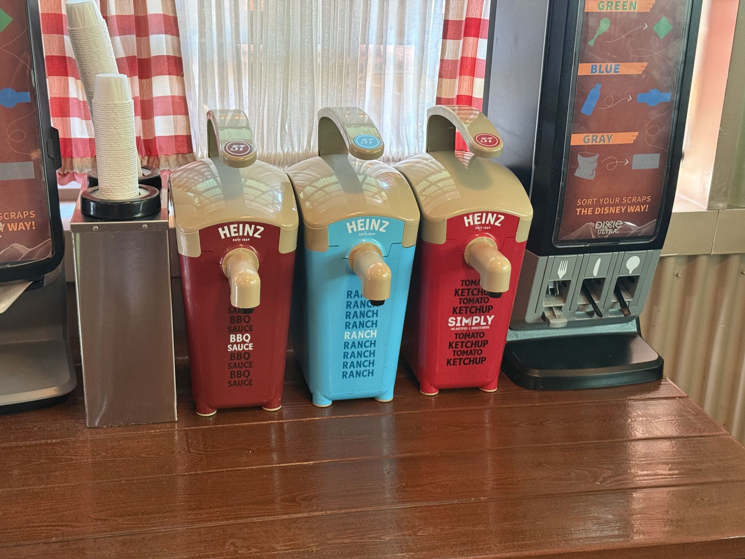 Kraft Mac & Cheese Has Replaced All Disneyland Mac & Cheese and More Details of Heinz Partnership